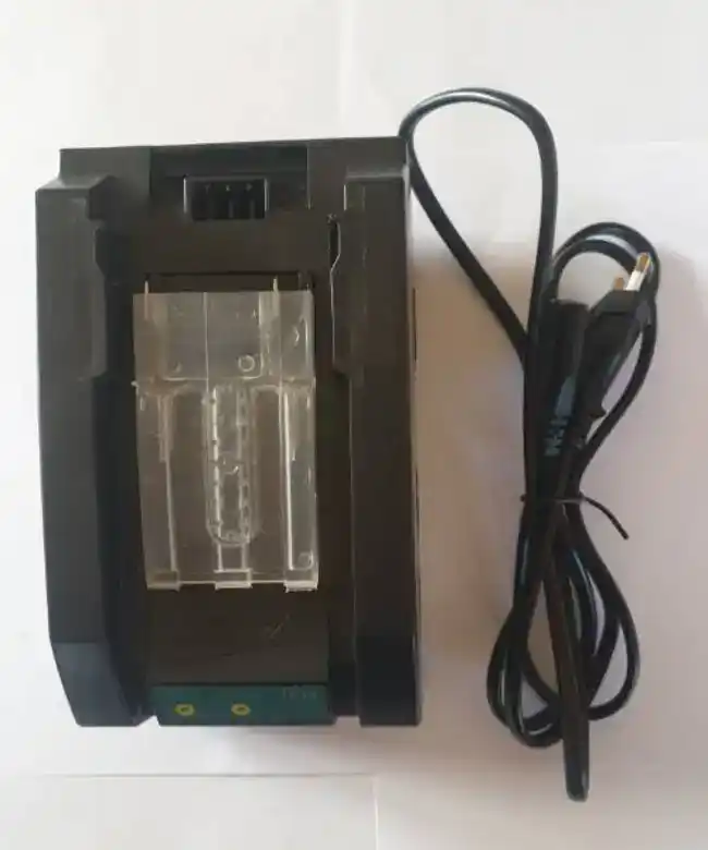 Réf : MIN+32  Chargeur de batterie Li-Io