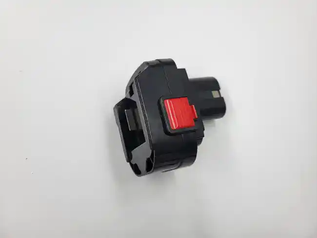 Adaptateur Batterie Li-Ion / Ni-Cd